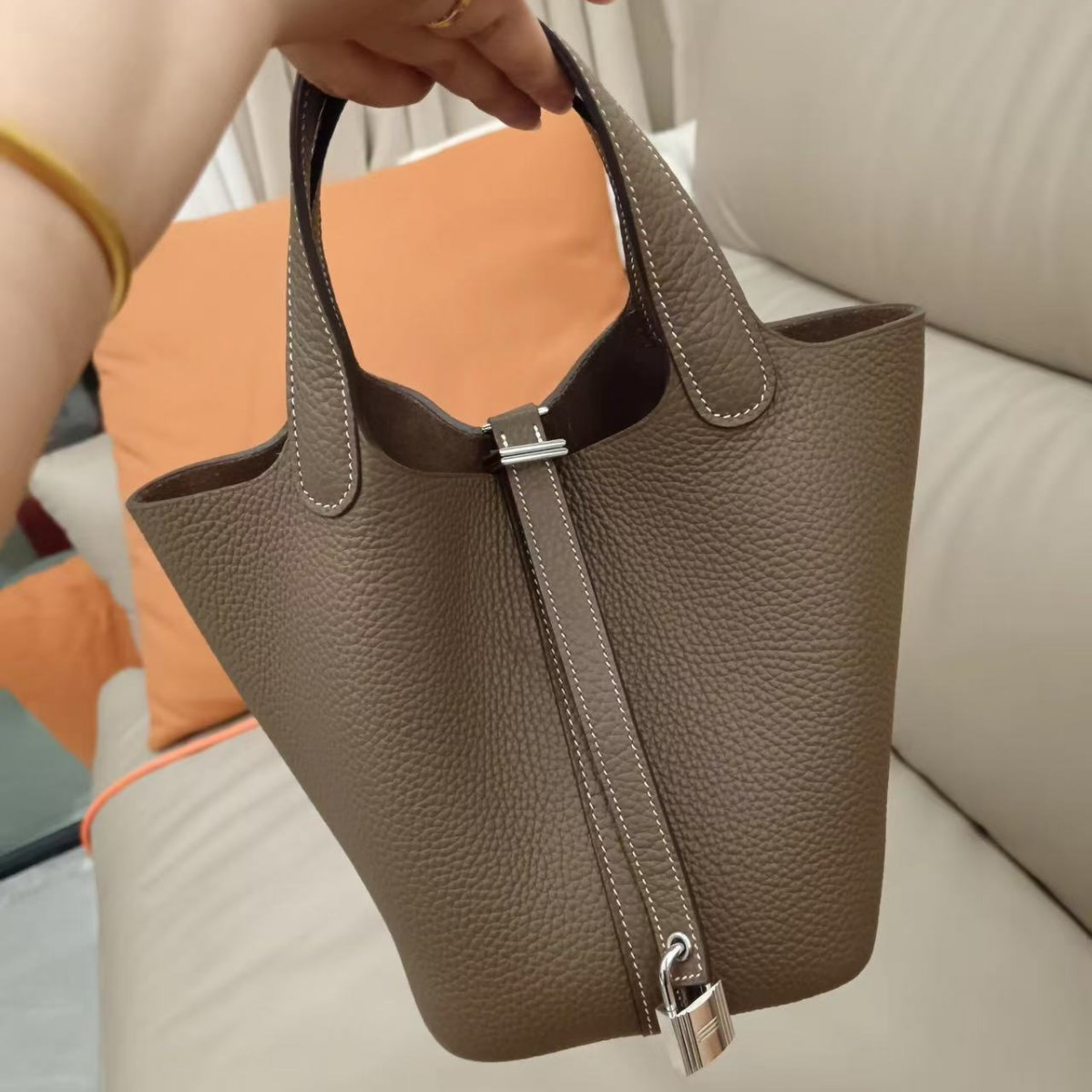 📢📢50% OFF !! ⏰Women's Genuine Pebbled Leather Bucket Bag, Top Handle Tote Handbag with Lock